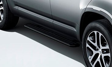 Electrically Deployable Side Steps — Power-retractable running boards